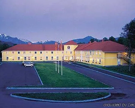 Raisi Hotell